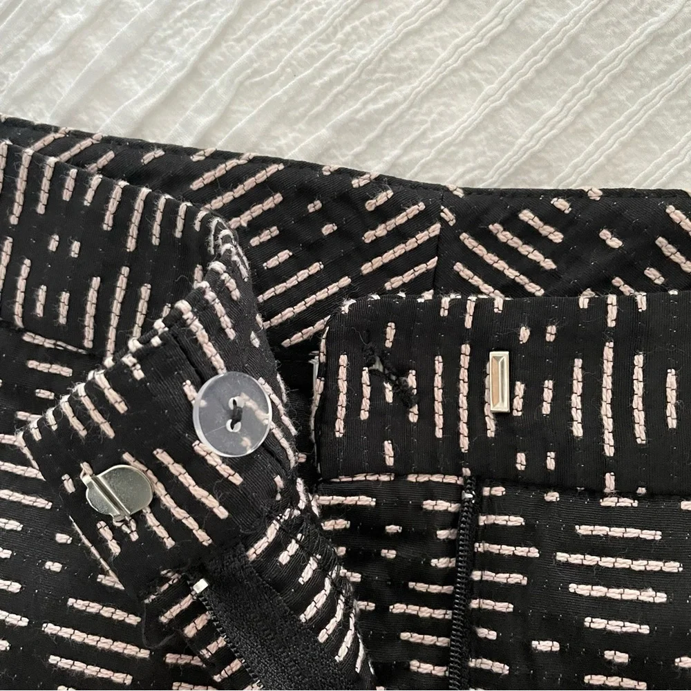 Patterned Shorts - Picture 5 of 5